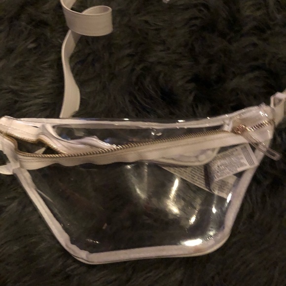 Forever 21 transparent fanny pack - Picture 3 of 5
